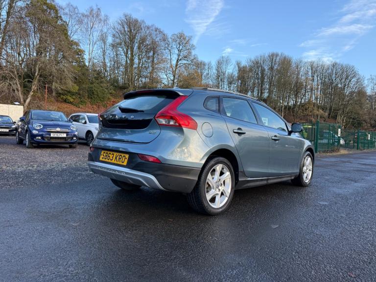 2013 Volvo V40 D2 Cross Country Lux 5dr HATCHBACK Diesel Manual