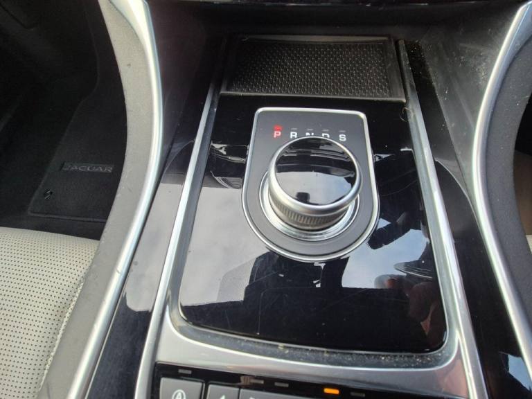 2017 Jaguar XE 2.0 Ingenium R-Sport 4dr Auto SALOON PETROL Automatic