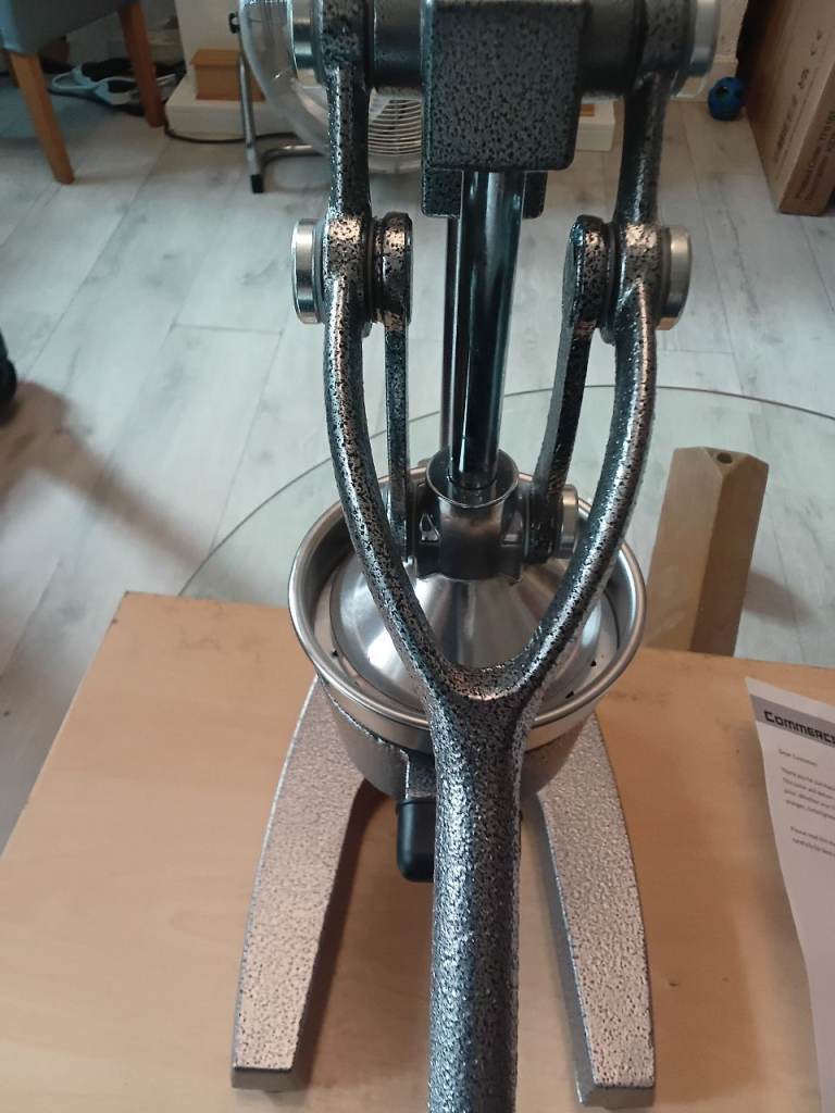 Commercial Large juice press all steel new boxed
