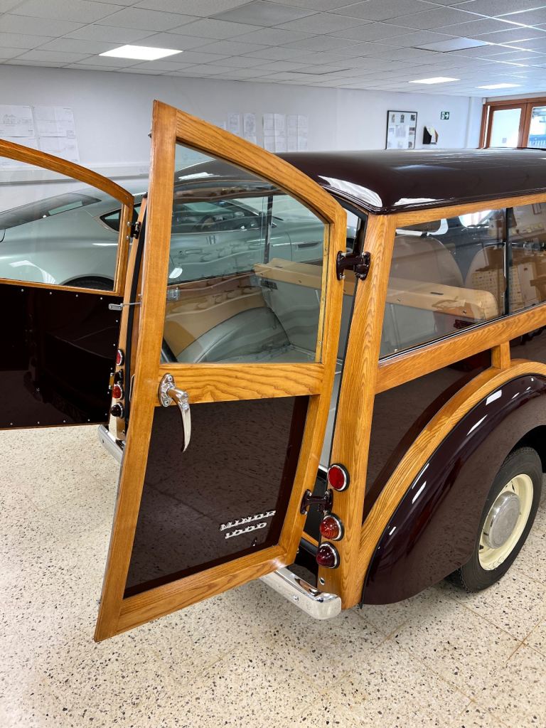 Morris Minor Traveller totally restored to better than new, Immaculate 