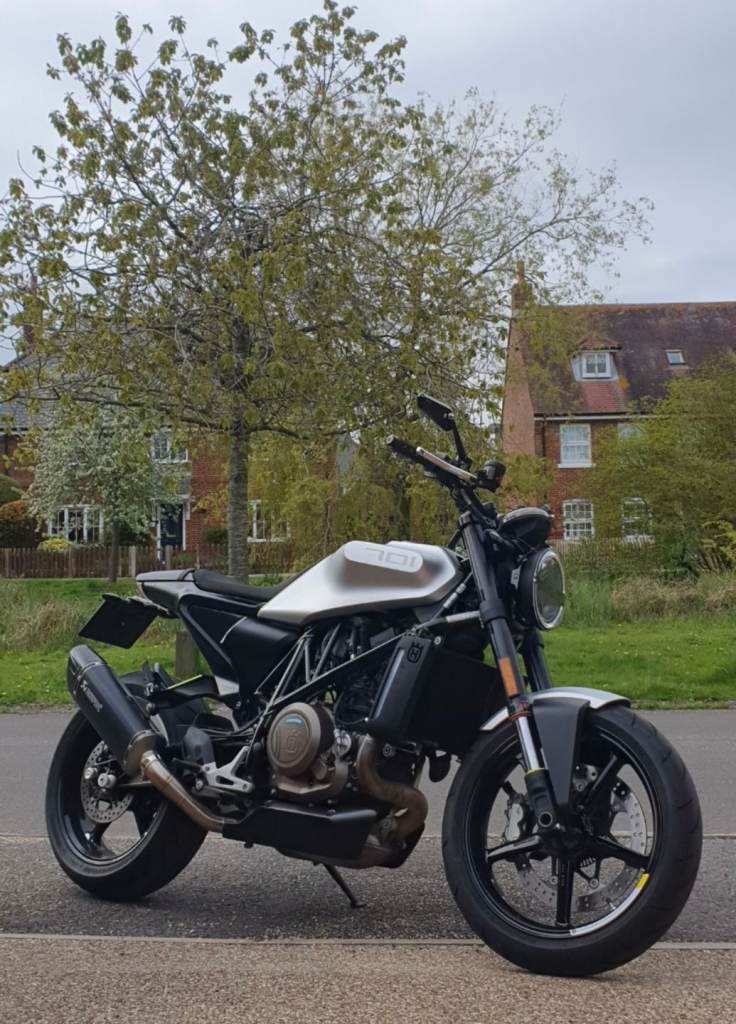 Husqvarna Vitpilen 701 (2019) – Low Miles, FSH, Akrapovic, Extras