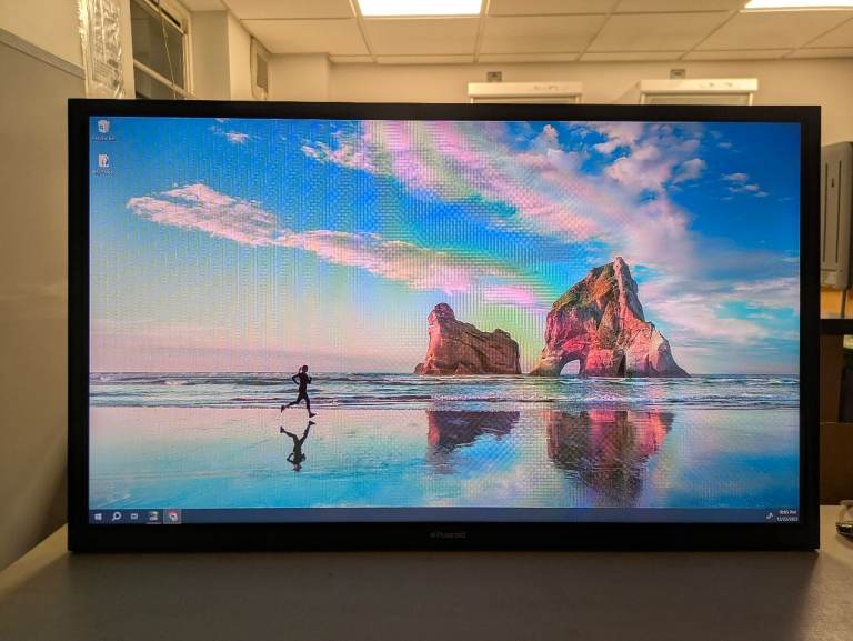 Polaroid 40" LED TV - HD Ready 720p - NO STAND / Wall Mount Only - HDMI SCART