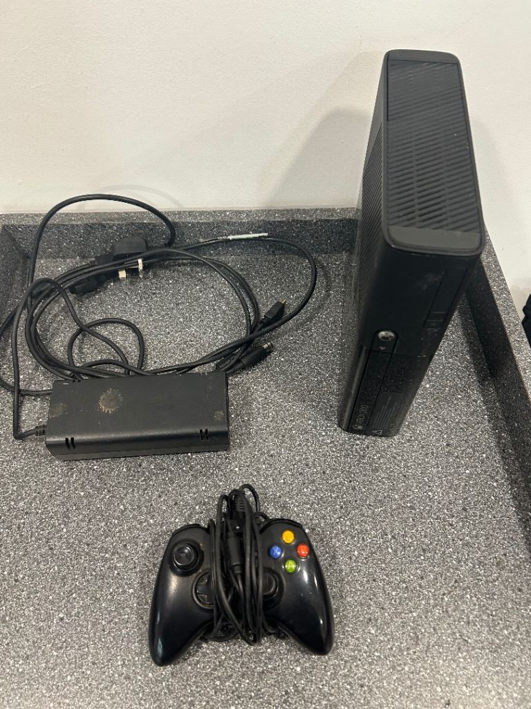 UNTESTED Xbox 360 - Everything comes included , Controller & Charger , Wires And The Xbox
