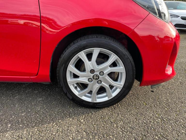 TOYOTA YARIS 1.33 Dual VVT-i Sport Euro 5 5dr Euro 5 2015