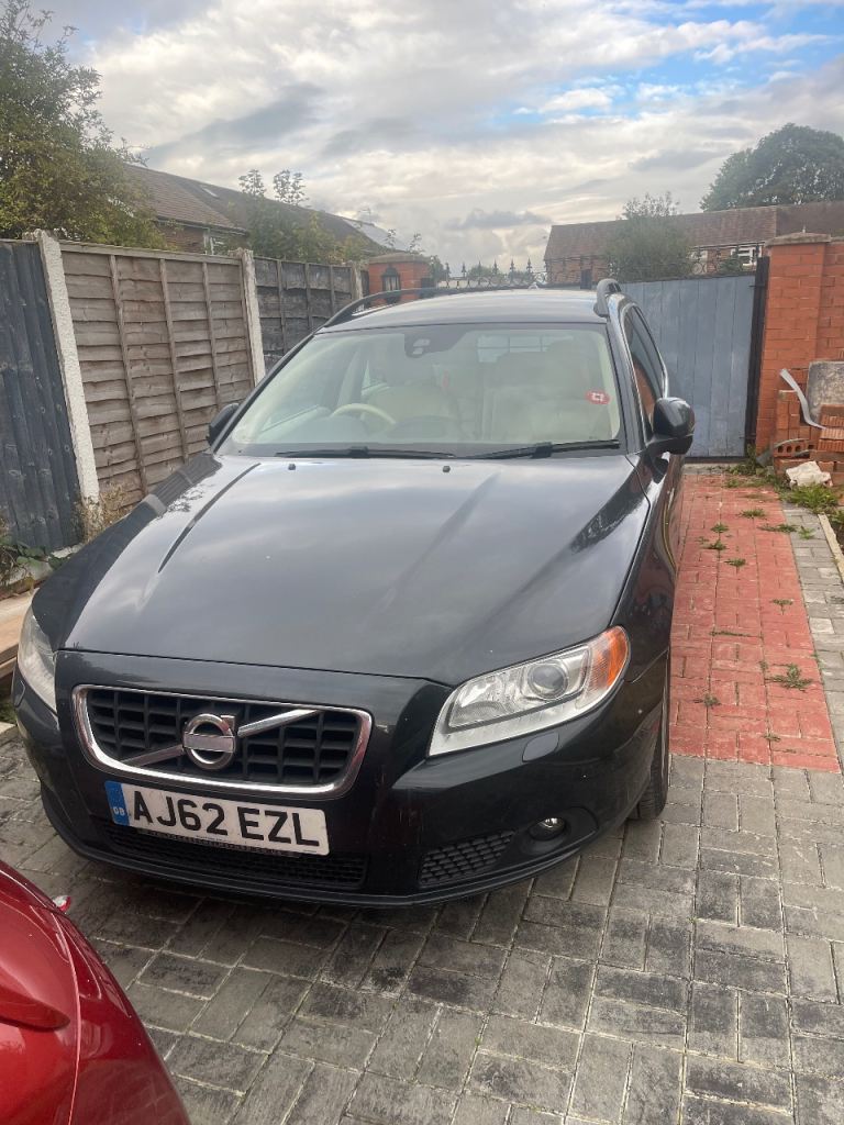 Volvo, V70, Estate, 2012, Semi-Auto, 1984 (cc), 5 doors