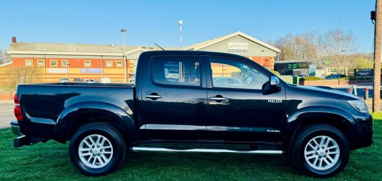 2013 Toyota Hilux Invincible D/Cab Pick Up 3.0 D-4D 4WD 171 Auto PICK UP Diesel Automatic