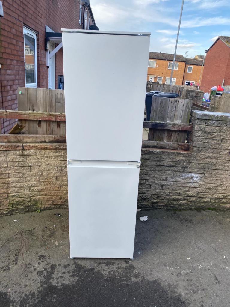 Fridge freezer 