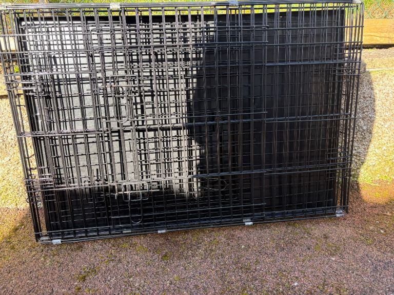 Dog crate