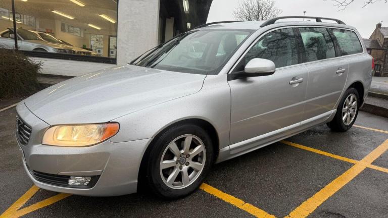 2014 Volvo V70 D2 [115] Business Edition 5dr Powershift ESTATE DIESEL Automatic