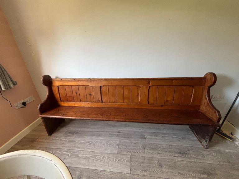  Church pew 