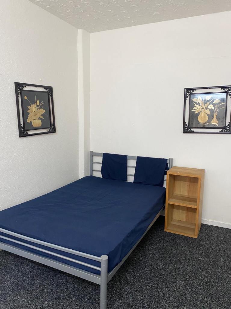 Double room for rent - Levenshulme, Manchester, M19