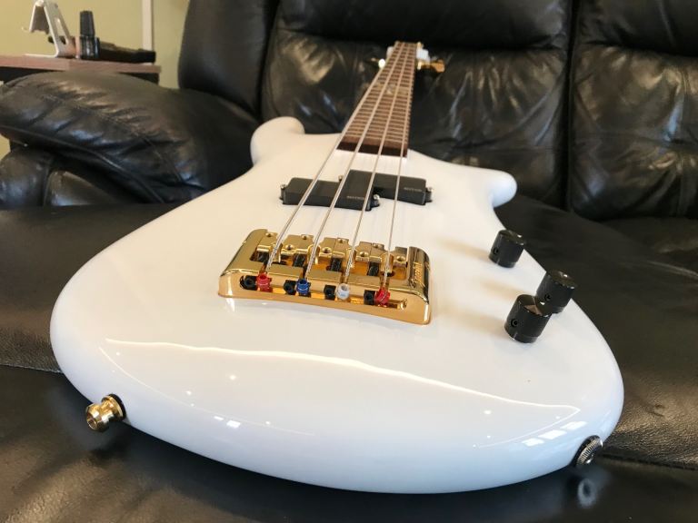 Spector Euro 4 Limited Edition Ian Hill White Stain Gloss, drop d tuner, new condition 