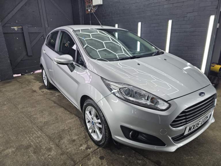 FORD FIESTA - 5 DOORS - NEW WET BELT - 12 MONTHS M.O.T - TAX ONLY £20 A YEAR !