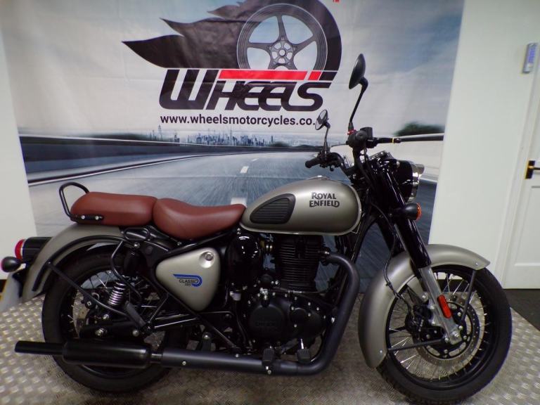 2022 ROYAL ENFIELD CLASSIC 350 WITH ONLY 1816 MILES FROM NEW