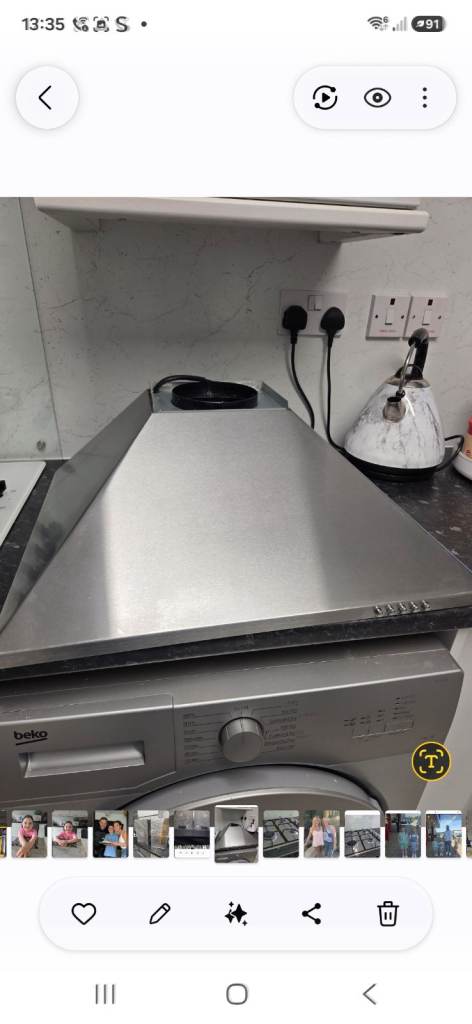 Silver Chimney Cooker Hood - Good Condition