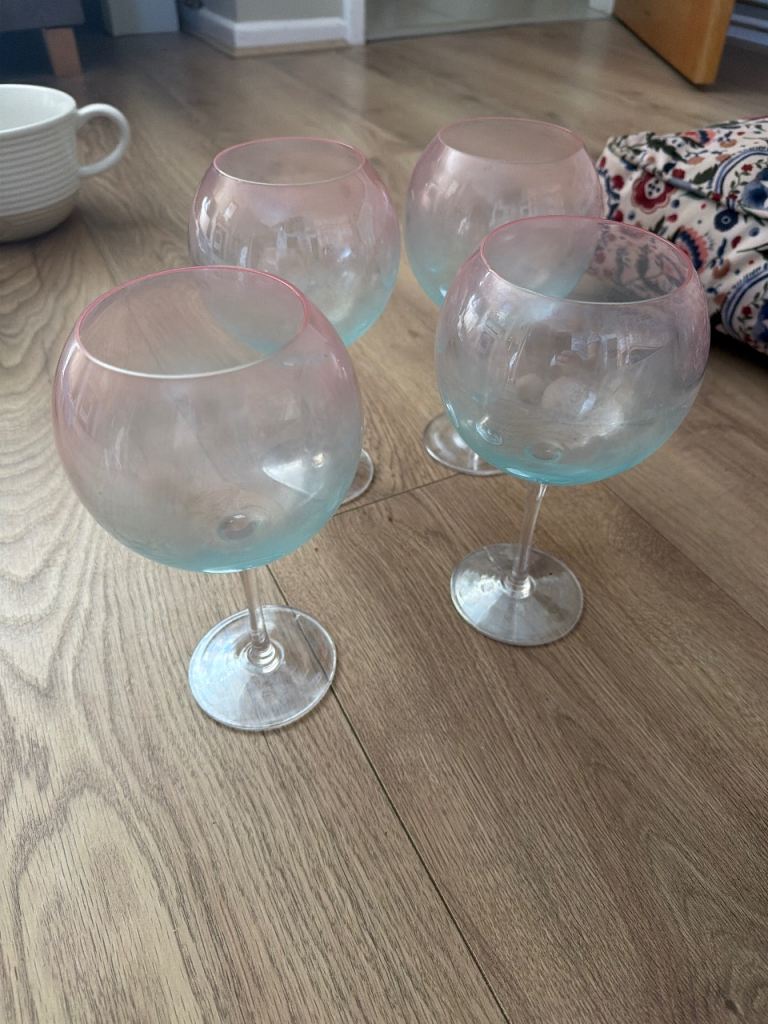 Set of 4 Gradient Pink and Blue Gin Glasses – Good Condition