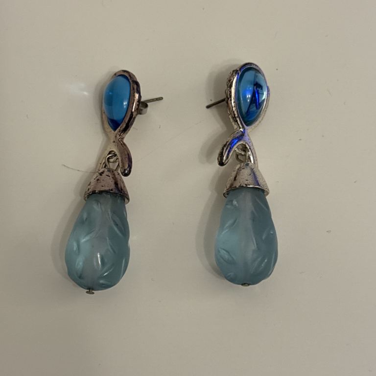 Vintage Style Blue Frosted Etched Glass Teardrop Earrings Silver Tone Drop - one size 