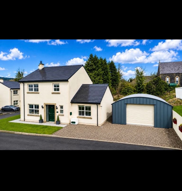 ⭐️ 4 Bed Detached Home To Rent - Furnished - Garage ⭐️