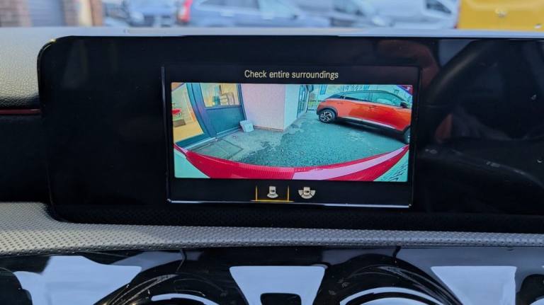 2020 70 MERCEDES-BENZ A-CLASS 1.3 A180 AMG LINE HATCHBACK 5DR PETROL MANUAL EURO