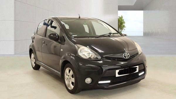 Toyota, AYGO, Hatchback, 2013, Manual, 998 (cc), 5 doors