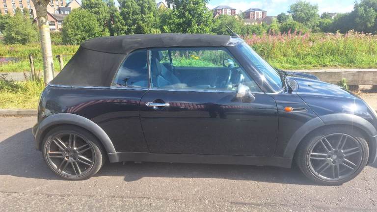 MINI COOPER 1.6 CONVERTIBLE £1295