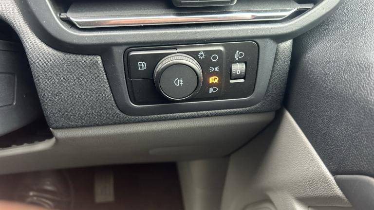 2025 Ford Tourneo Custom 340 L2 Petrol Fwd 2.5 PHEV 232ps H1 Zetec 8 seater Auto Standard Roof Mi...