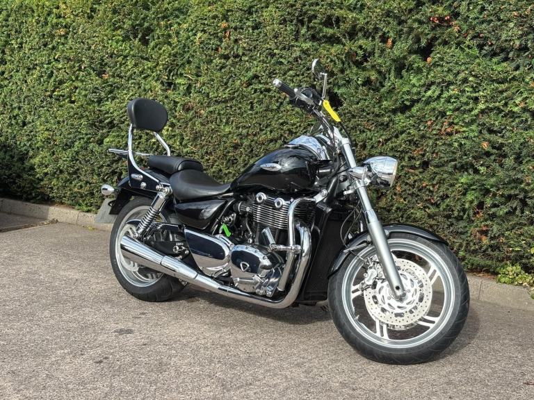 2013 TRIUMPH THUNDERBIRD 1600 IN BLACK WITH JUST 23518 MILES