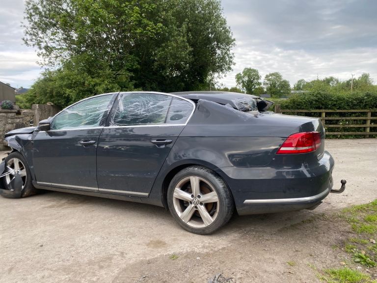 🪀2014 VOLKSWAGEN PASSAT BREAKING FOR PARTS