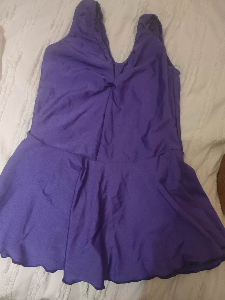 Dance/gymnastics leotard/skirt Age 9-10.  Lycra.  