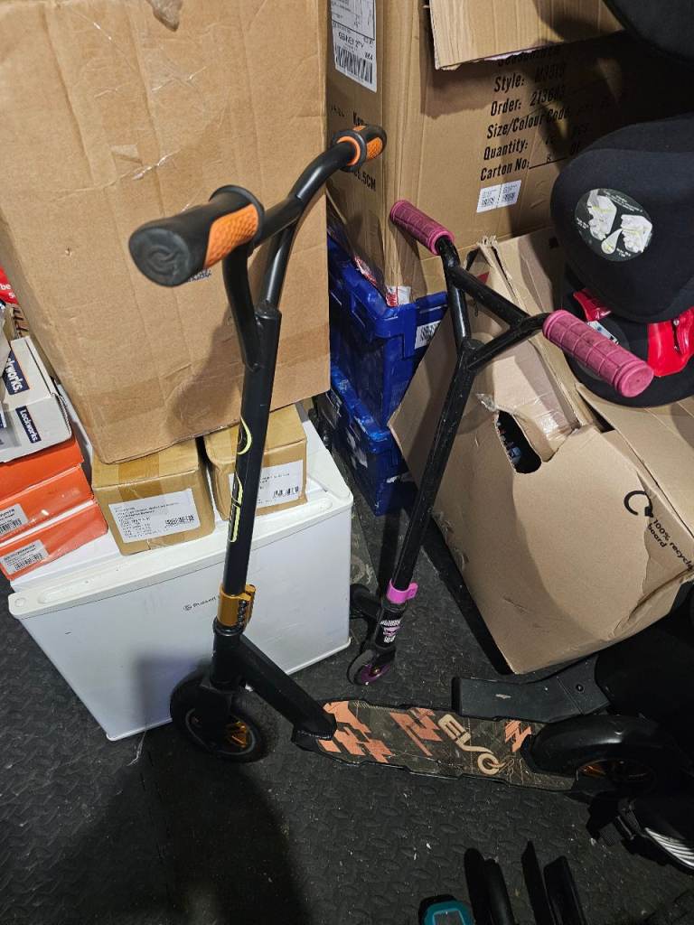 Job lot / car boot / garage clearance 
