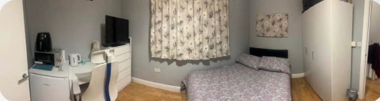 ROOM FOR RENT 