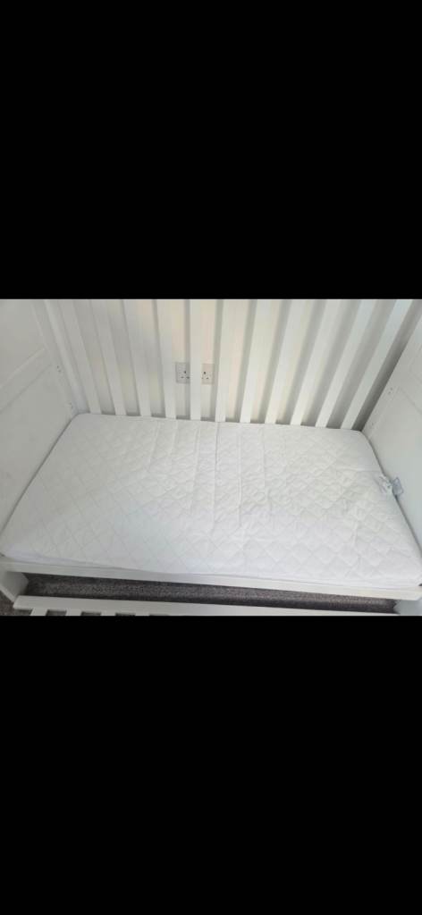 Baby grace mini cot