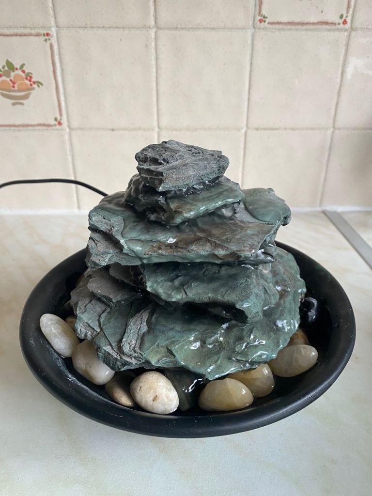 Indoor water fountain 