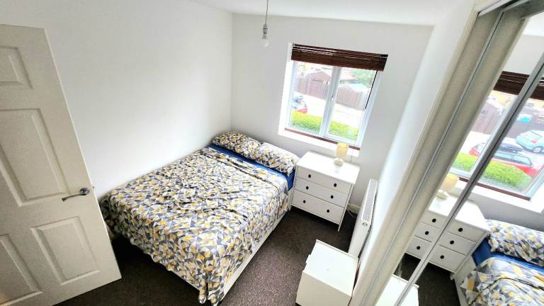 Furnished room for rent in bs14