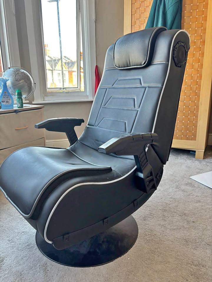 Premium Gaming/Office Chair X Rocker Evo Pro 2.1 Audio Neo Fibre LED