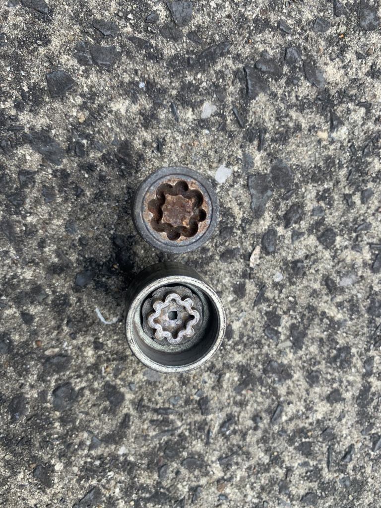 Audi wheel lock nut 