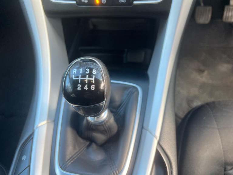 FORD MONDEO 2.0 TDCi ECO Zetec Edition Black Manual Diesel 2018