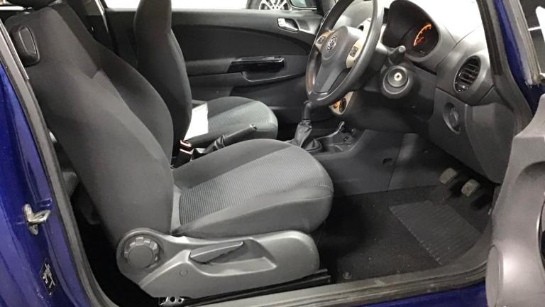 2010 Vauxhall Corsa 1.0i 12V Active 3dr HATCHBACK Petrol Manual