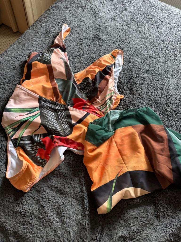 Brand New XXL Swimsuit and sarong