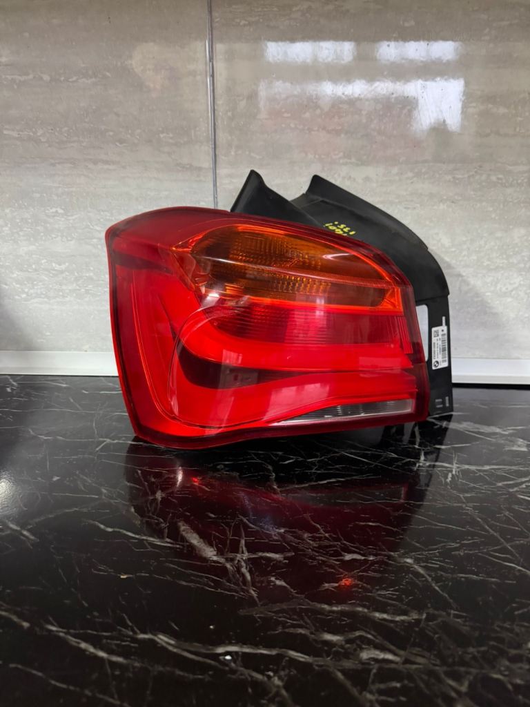BMW 1 series rear left side LCI full tailight