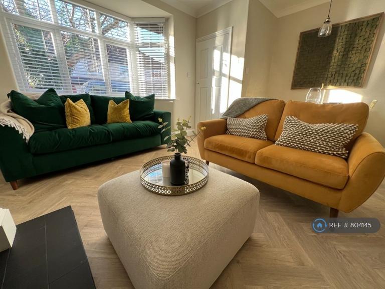 2 bedroom house in Sandileigh Avenue, Knutsford, WA16 (2 bed) (#804145)