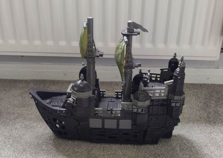 Disney Pirates of the Caribbean Ship Toy