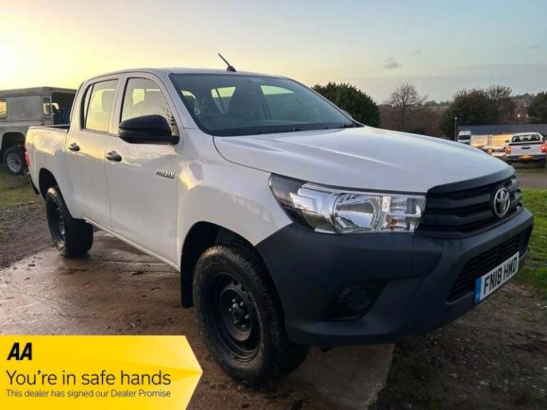 2018 Toyota Hilux 2.4 D-4D Active 4WD Euro 6 4dr (3.5t) PICK UP Diesel Manual