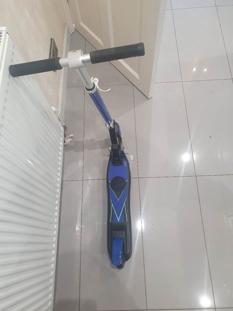 Zinc E4 childs electric scooter