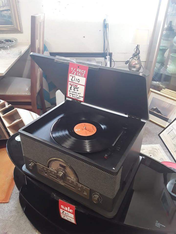 ION Audio Superior LP 7-in-1 Music Centre Low Cost Moves 2nd Hand Furniture STALYBRIDGE SK15 3DN