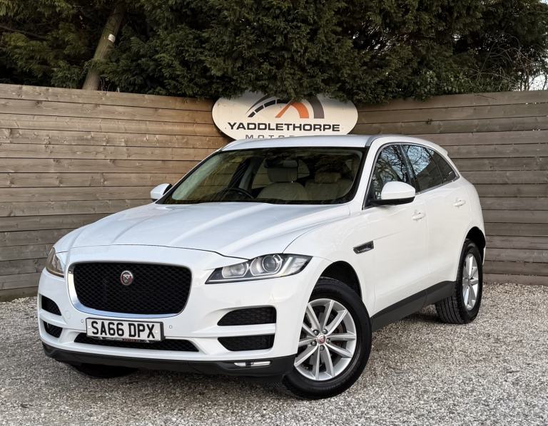 JAGUAR F-PACE 2.0 D180 Prestige 2016