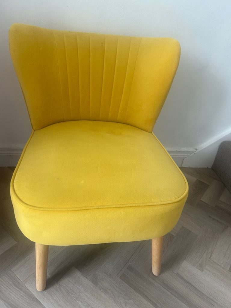 Yellow Velvet Accent Chair – Good Condition