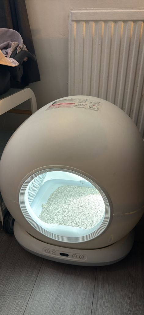Paw hut litter box automatic
