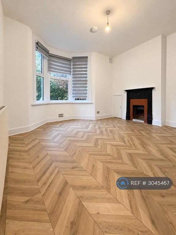 1 bedroom flat in Rangemoor Road, London, N15 (1 bed) (#3045467)
