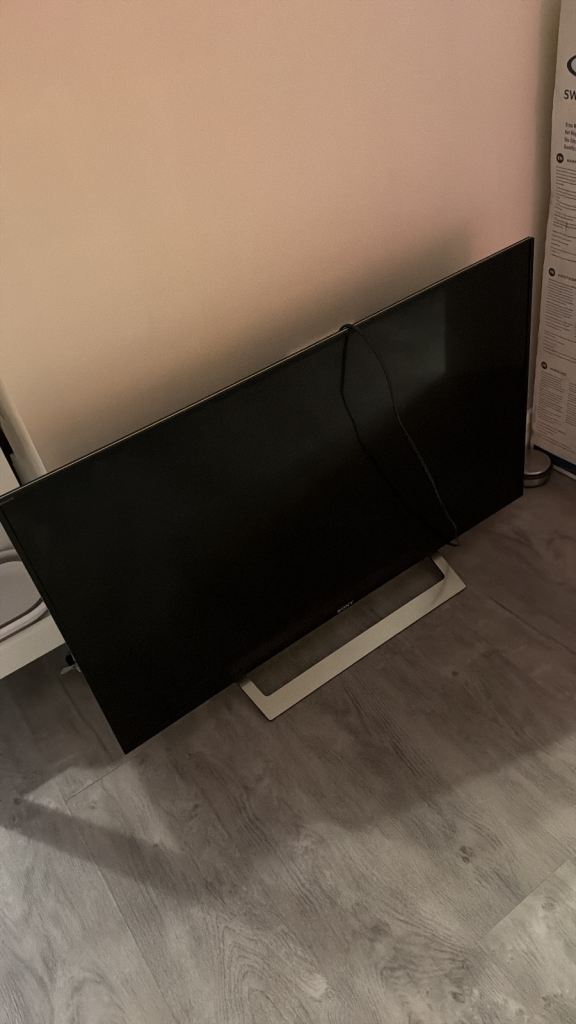 43” Sony Bravia TV